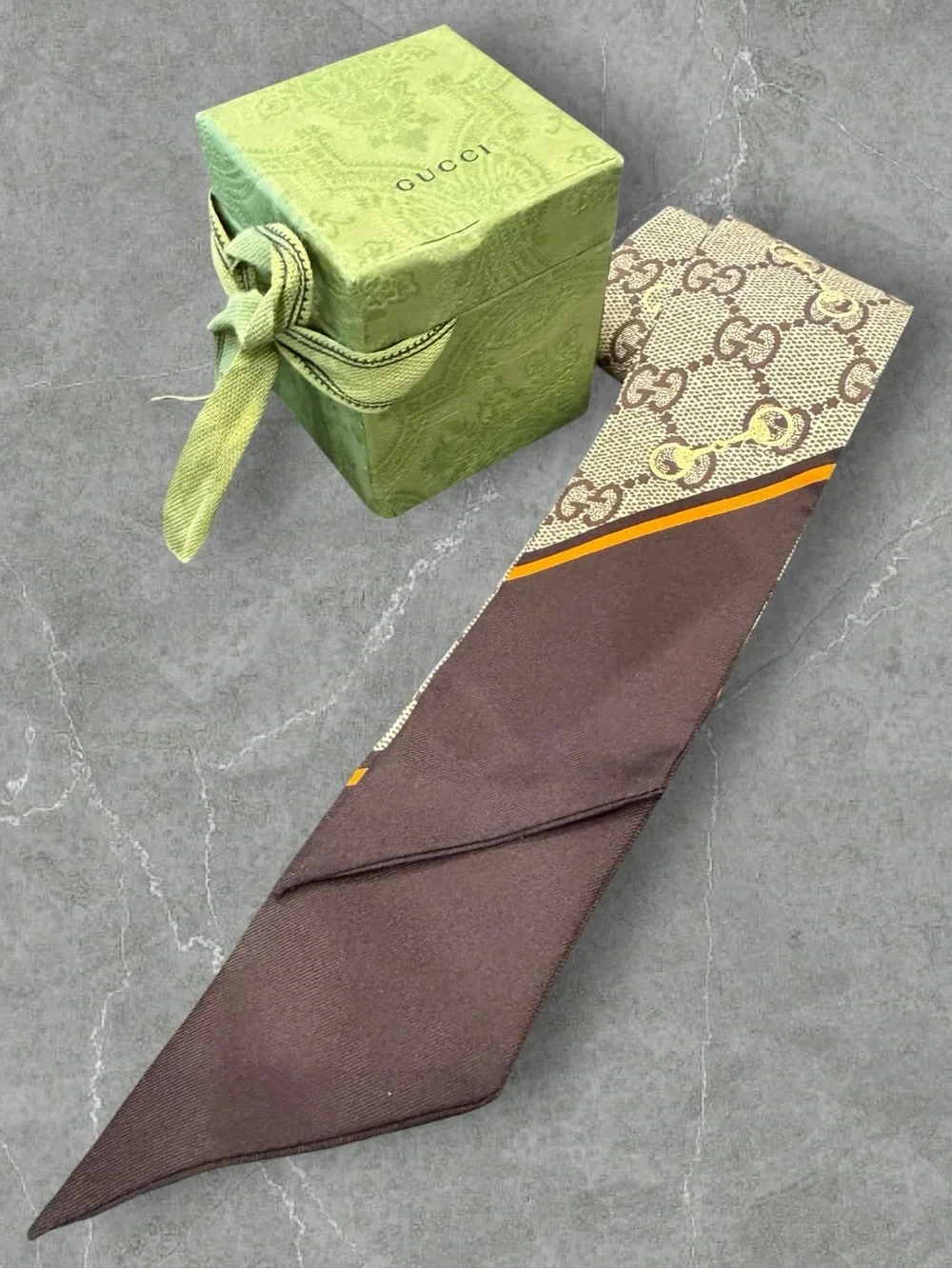 Gucci Horse Bit Monogram Silk-Twilly Scarf - Picture 2 of 8